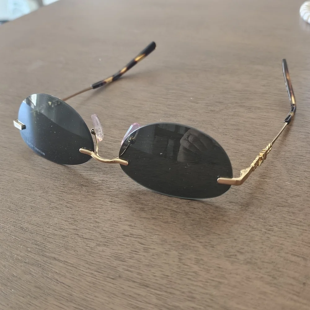 MICHAEL KORS MANCHESTER SUNGLASSES